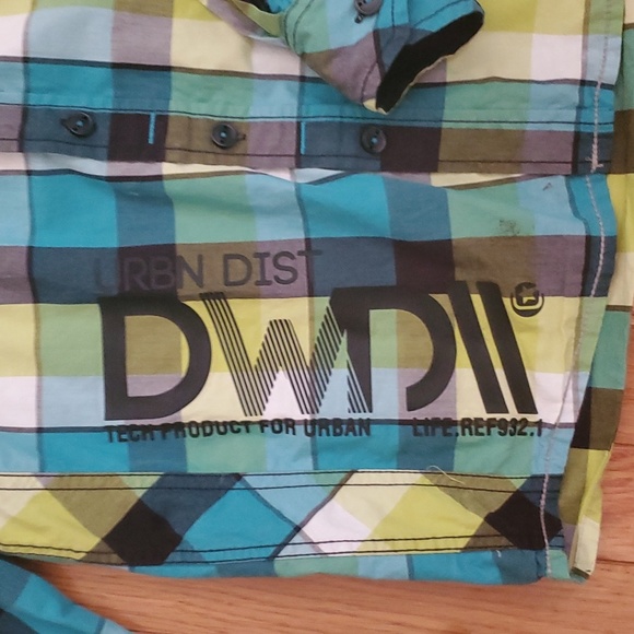 Boys shirt - Picture 2 of 4